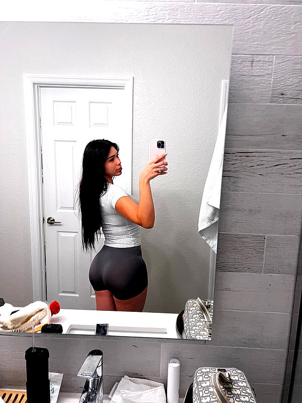 aishahsofeyy snapchat image archive image