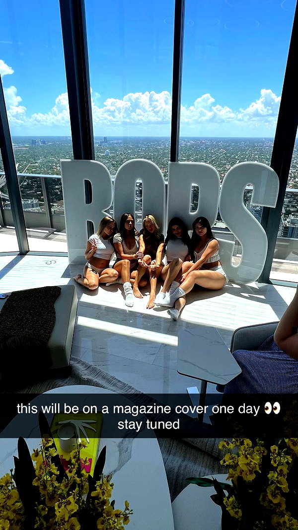 aishahsofeyy snapchat image archive image
