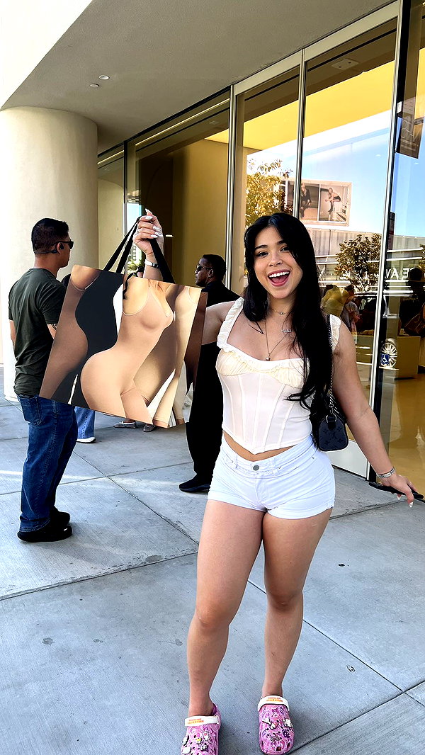 aishahsofeyy snapchat image archive image
