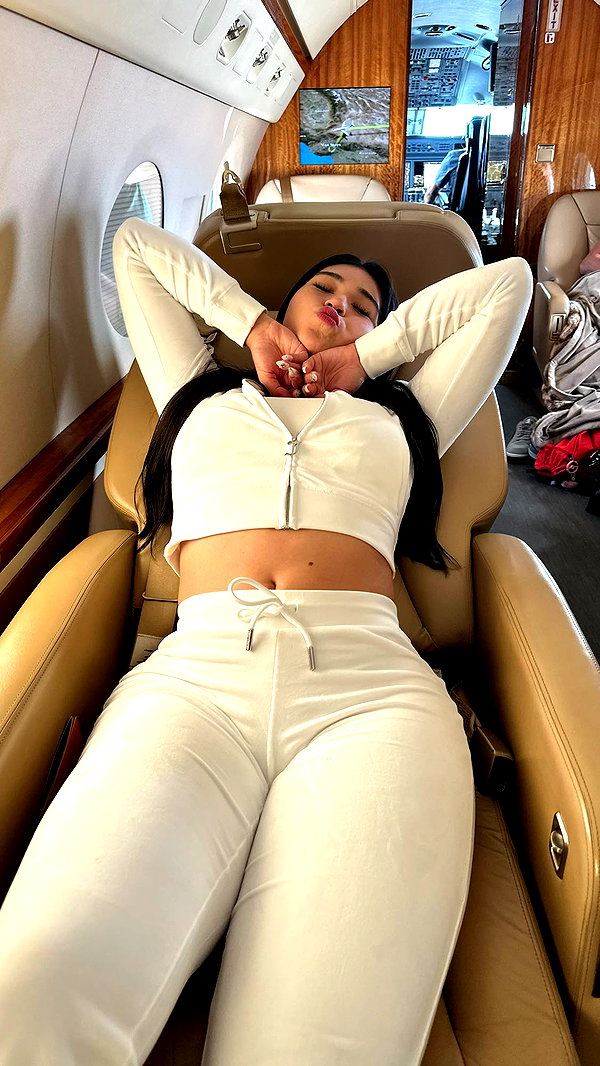 aishahsofeyy snapchat image archive image