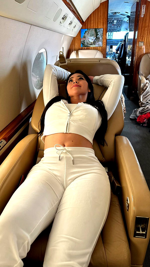 aishahsofeyy snapchat image archive image