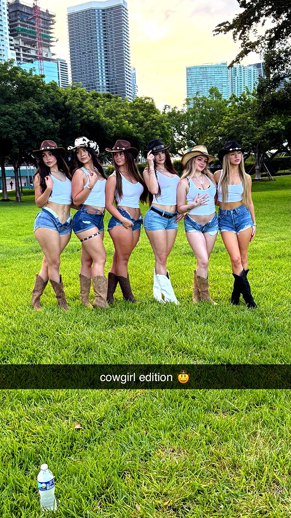 aishahsofeyy snapchat image archive image