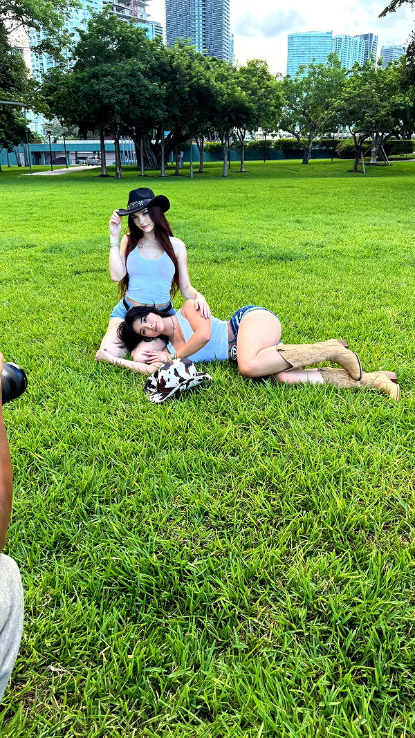 aishahsofeyy snapchat image archive image