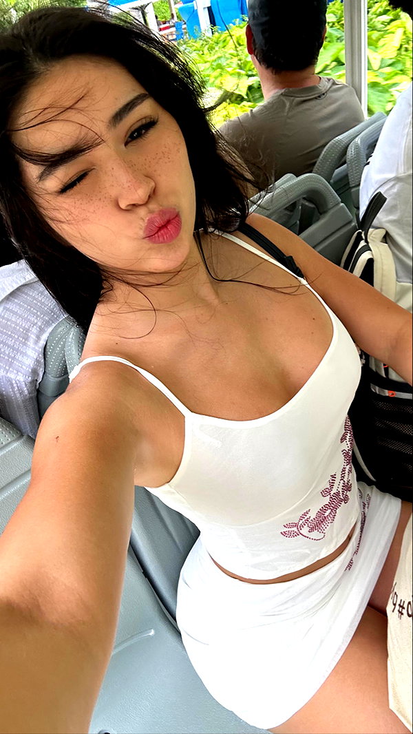 aishahsofeyy snapchat image archive image