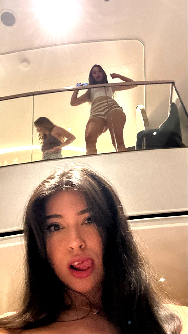aishahsofeyy snapchat image archive image