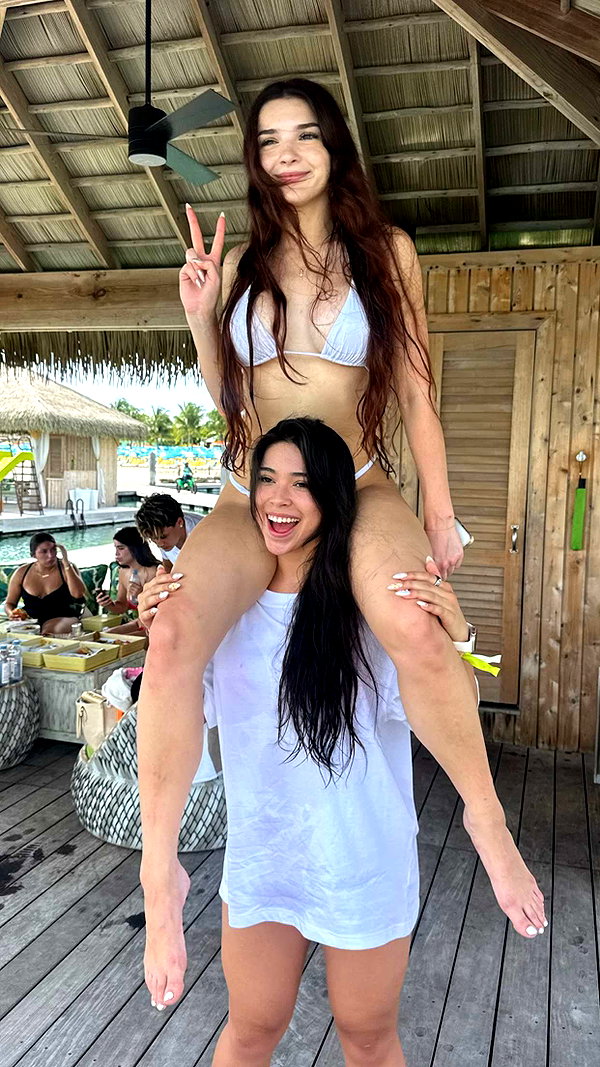 aishahsofeyy snapchat image archive image