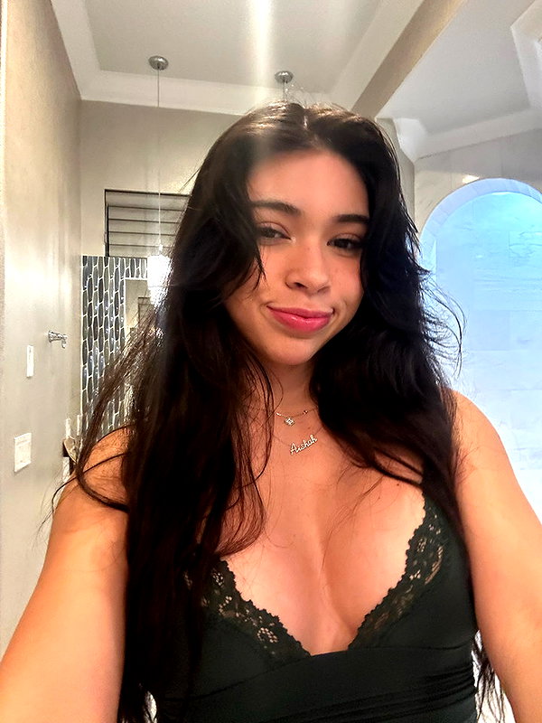 aishahsofeyy snapchat image archive image