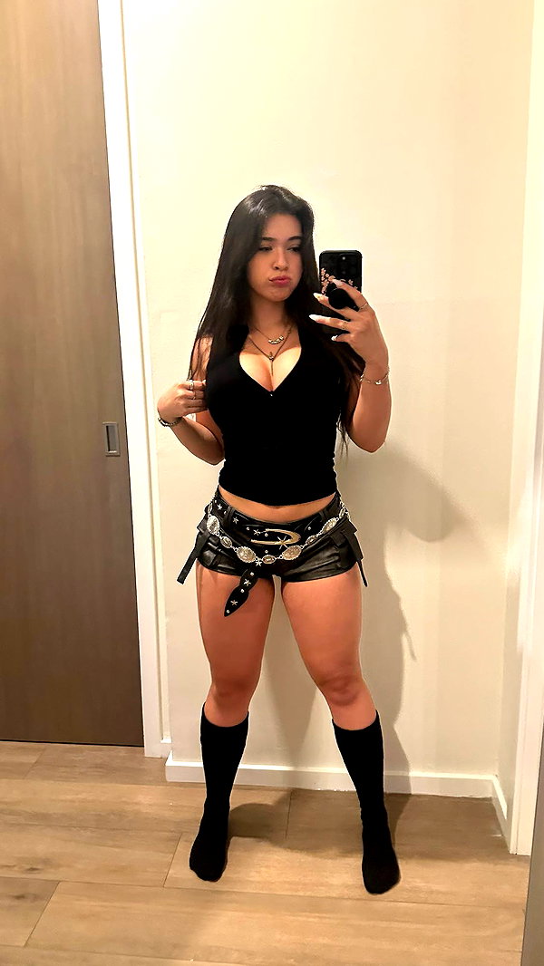 aishahsofeyy snapchat image archive image