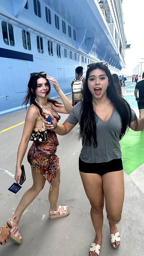 aishahsofeyy snapchat image archive image