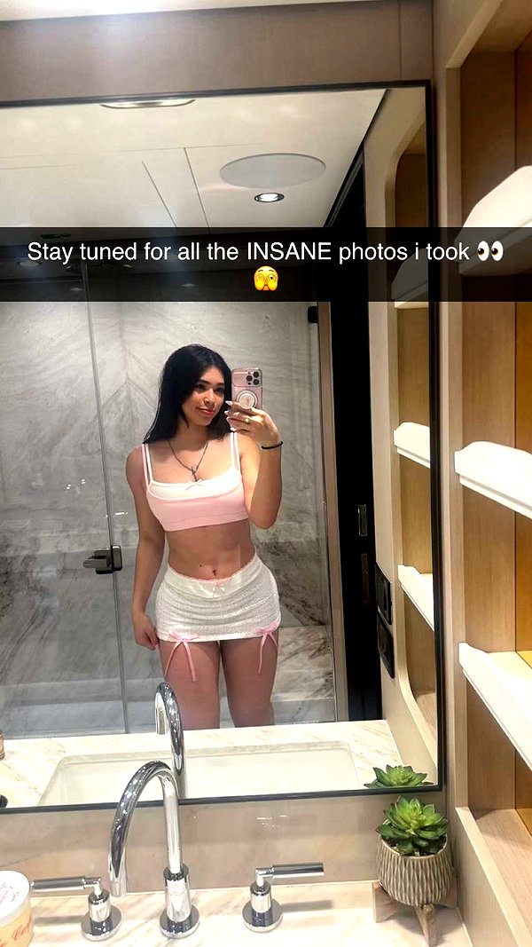 aishahsofeyy snapchat image archive image