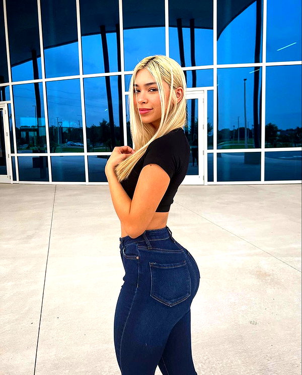 aishahsofeyy snapchat image archive image
