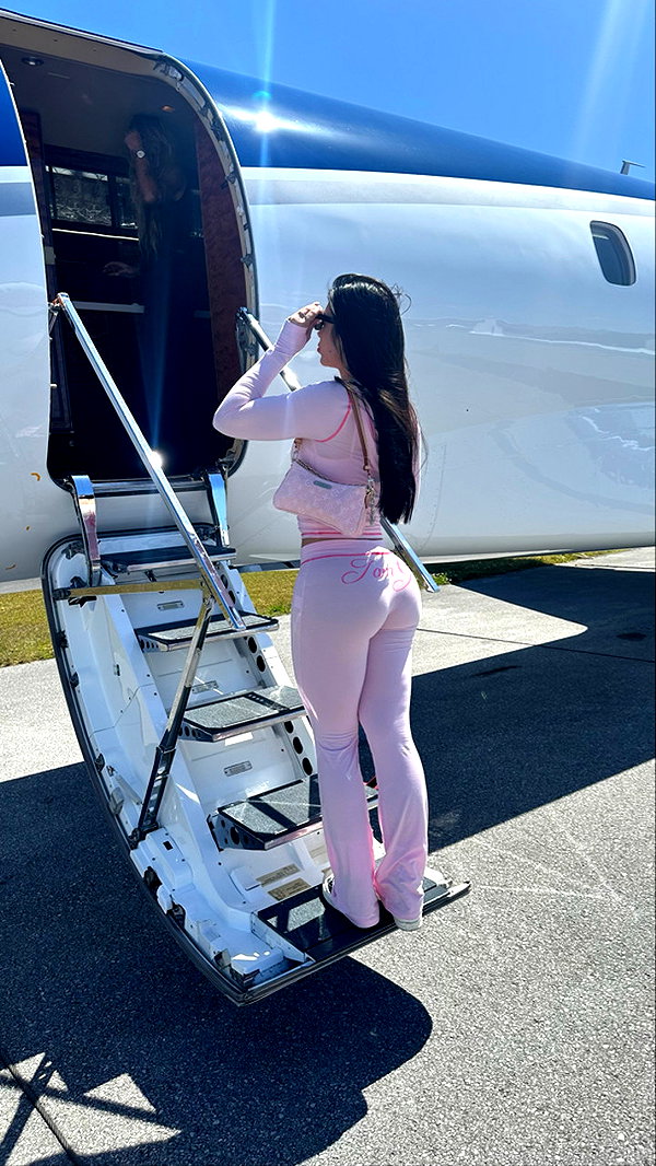 aishahsofeyy snapchat image archive image