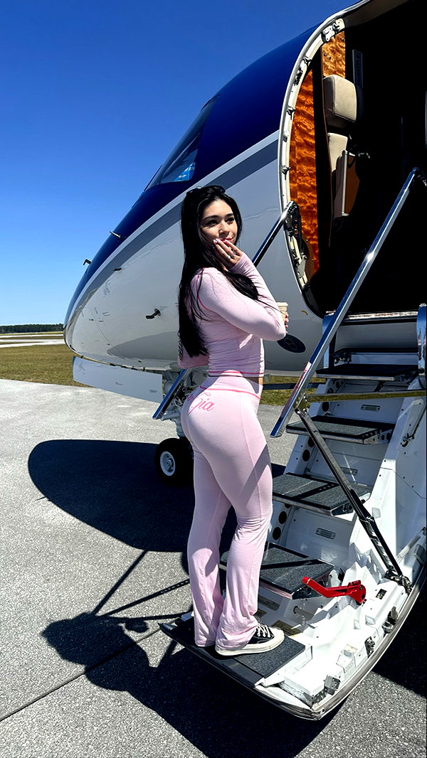 aishahsofeyy snapchat image archive image