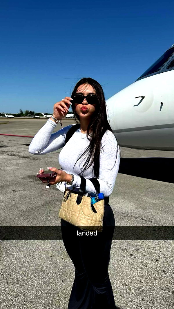 aishahsofeyy snapchat image archive image