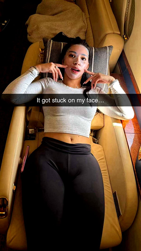 aishahsofeyy snapchat image archive image