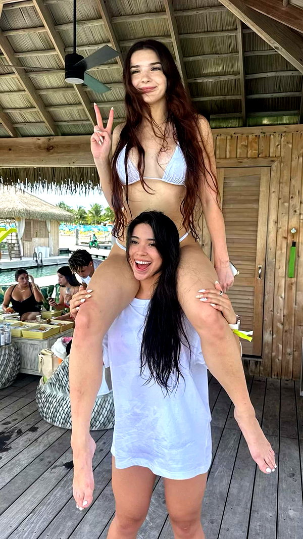 aishahsofeyy snapchat image archive image