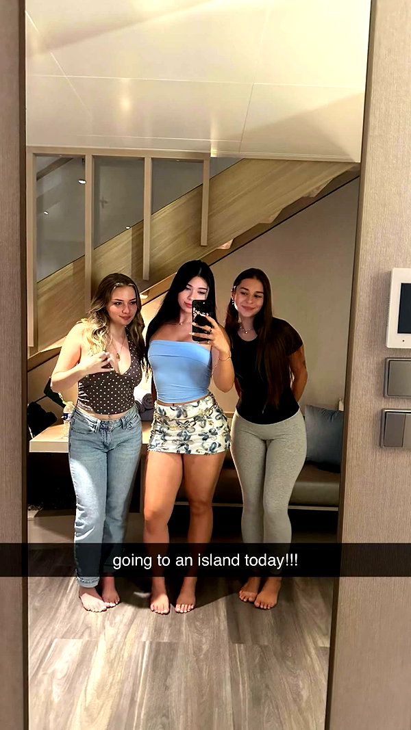 aishahsofeyy snapchat image archive image
