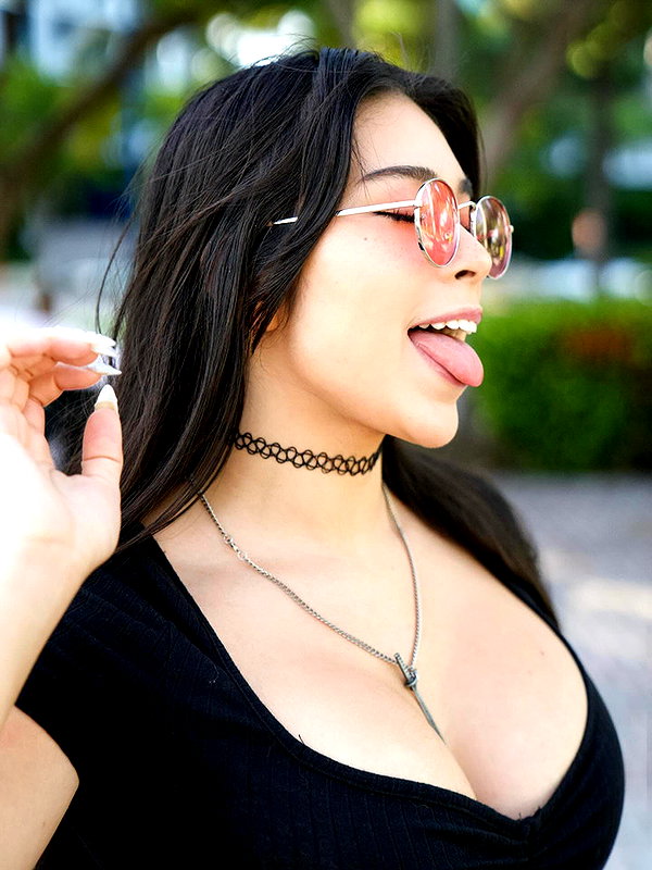 aishahsofeyy snapchat image archive image