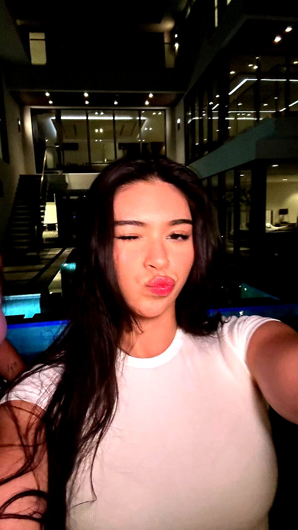aishahsofeyy snapchat image archive image