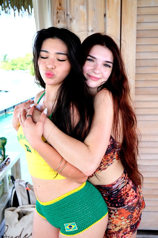 aishahsofeyy image ~ Altpins