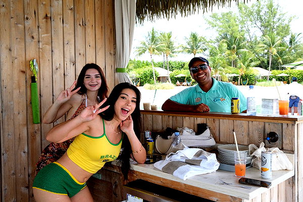 aishahsofeyy image ~ Altpins