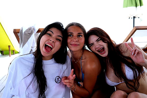 aishahsofeyy image ~ Altpins