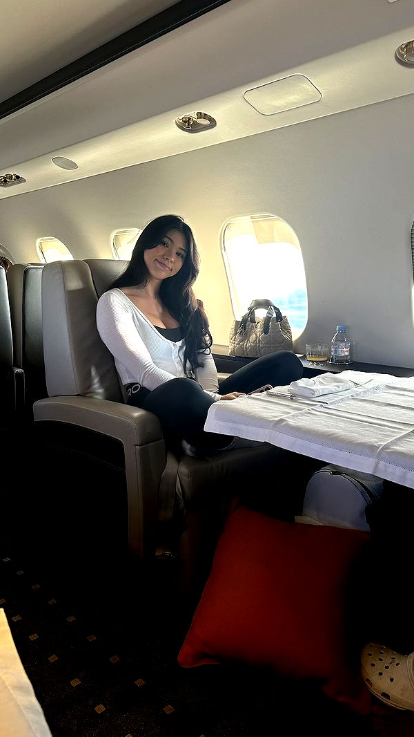 aishahsofeyy image ~ Altpins