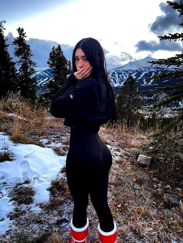 aishahsofeyy image ~ Altpins