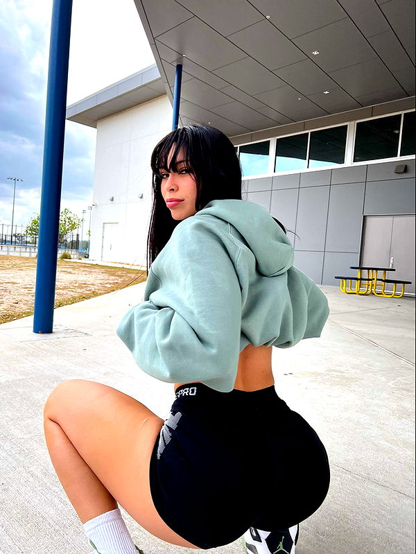 aishahsofeyy image ~ Altpins