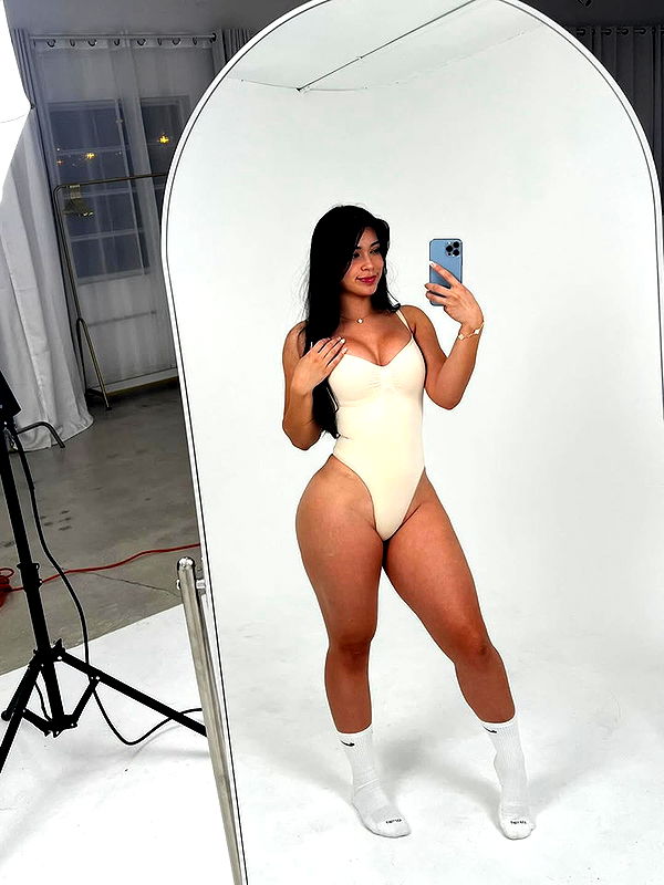 aishahsofeyy image ~ Altpins