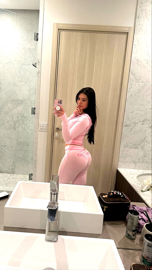 aishahsofeyy image ~ Altpins