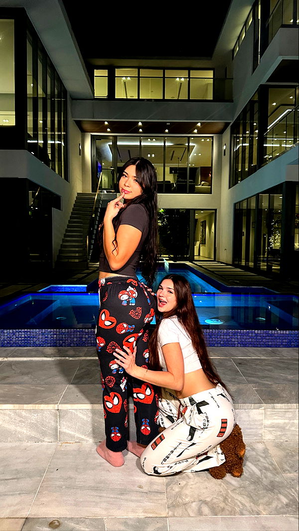 aishahsofeyy image ~ Altpins