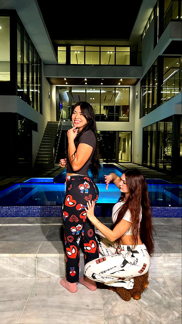 aishahsofeyy image ~ Altpins