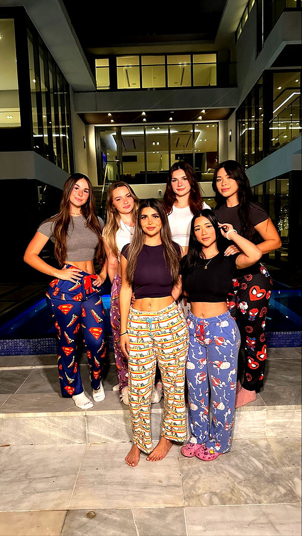 aishahsofeyy image ~ Altpins