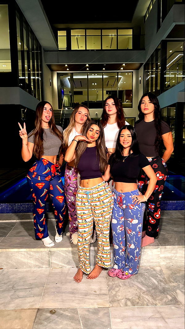 aishahsofeyy image ~ Altpins