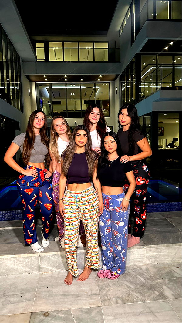 aishahsofeyy image ~ Altpins