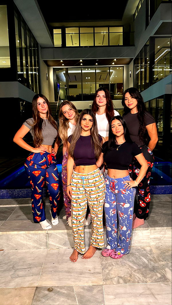 aishahsofeyy image ~ Altpins