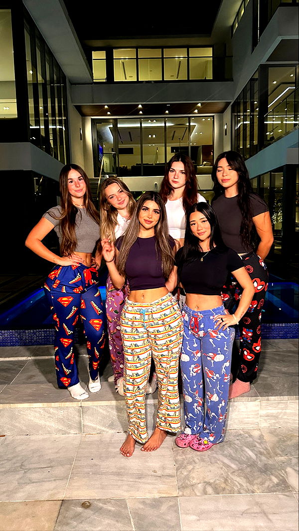 aishahsofeyy image ~ Altpins