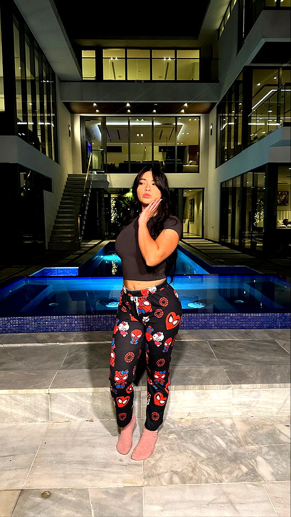 aishahsofeyy image ~ Altpins