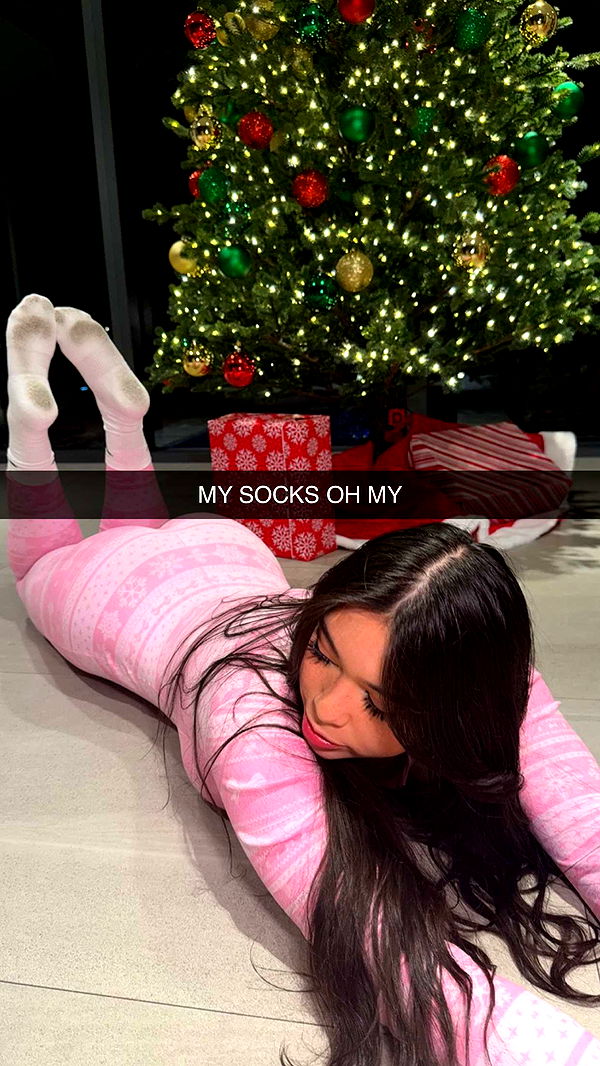 aishahsofeyy image ~ Altpins