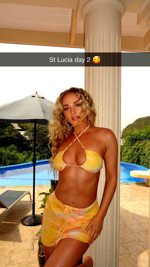 alexaadams30 image ~ Altpins