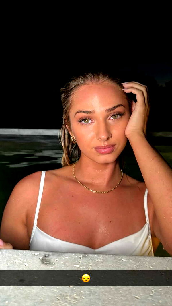 alexaadams30 image ~ Altpins