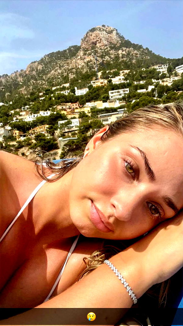 alexaadams30 image ~ Altpins