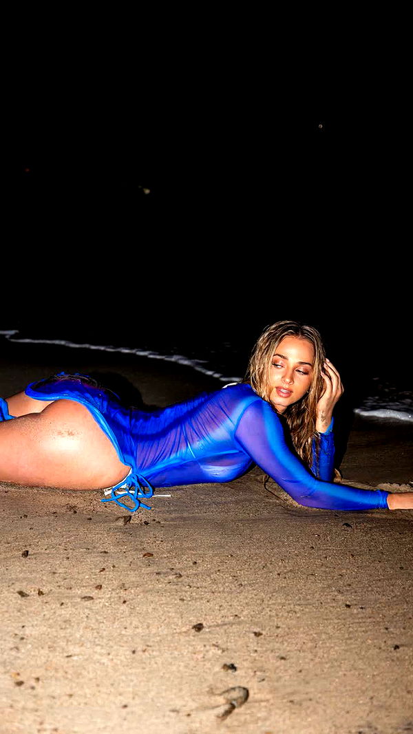 alexaadams30 image ~ Altpins