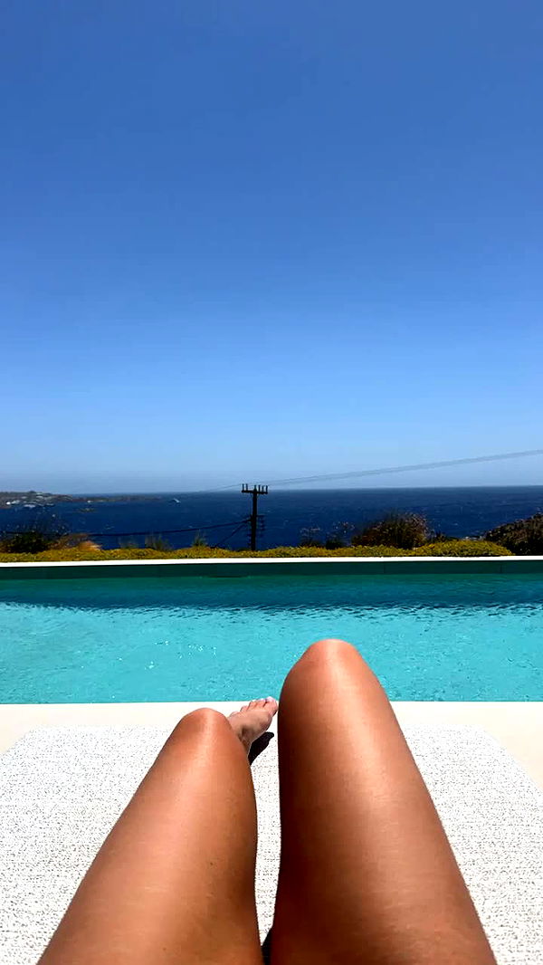 alexaadams30 image ~ Altpins