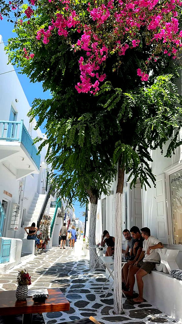 alexaadams30 image ~ Altpins