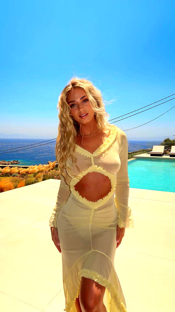 alexaadams30 image ~ Altpins