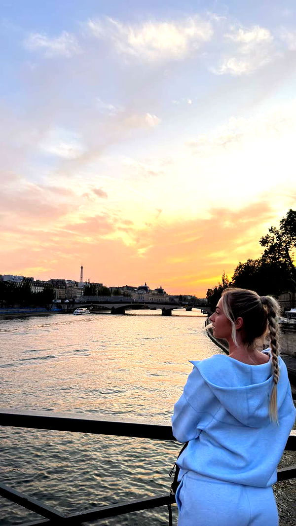 alexaadams30 image ~ Altpins