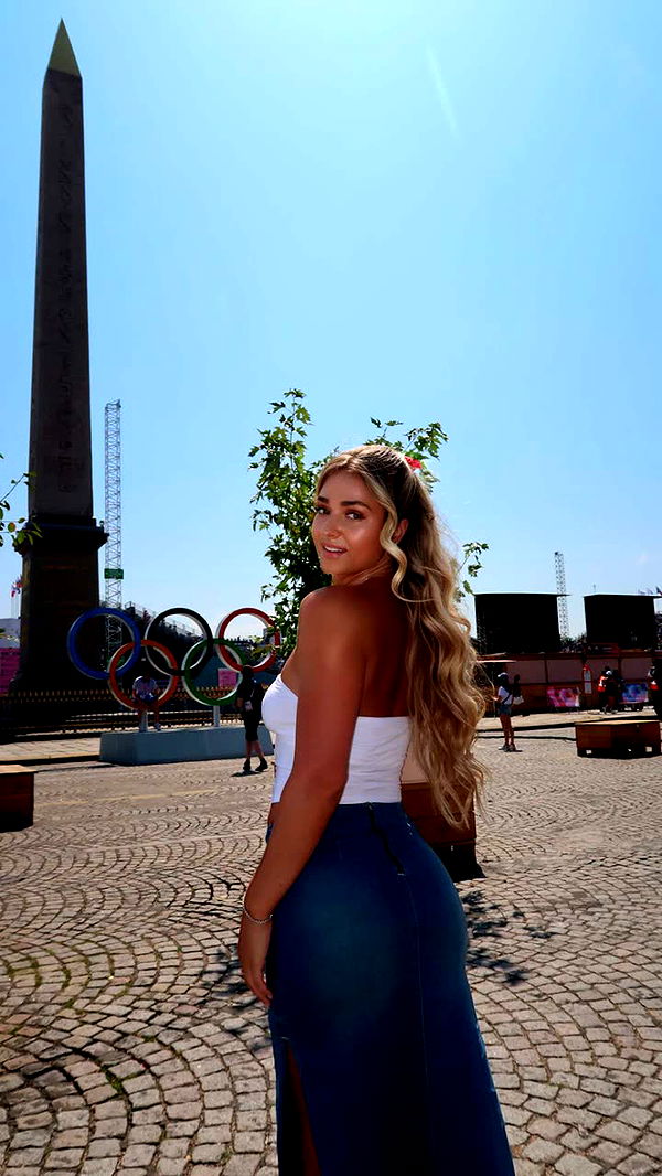 alexaadams30 image ~ Altpins