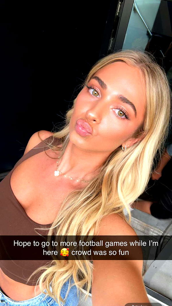 alexaadams30 image ~ Altpins